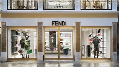 negozi fendi italia|Fendi sito ufficiale italia.